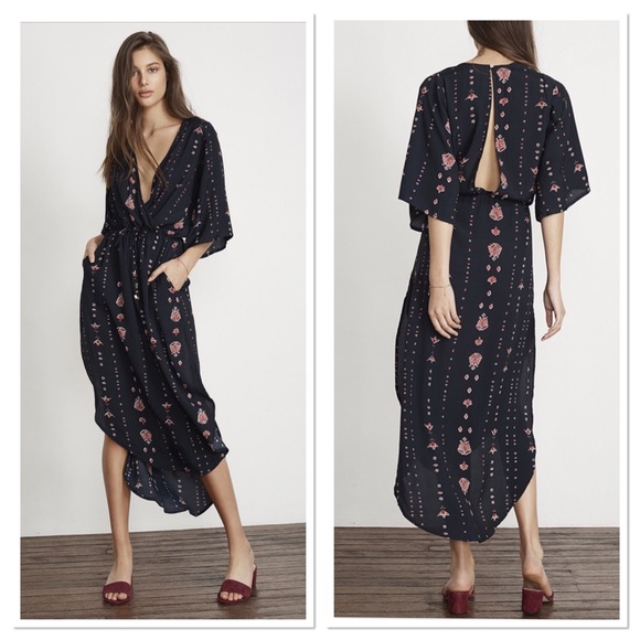 Faithfull the Brand Dresses & Skirts - Faithful The Brand Oasis print floral maxi dress